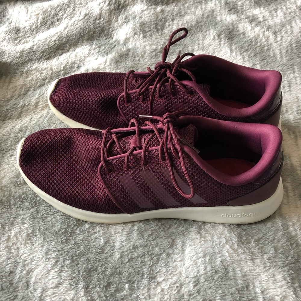 Adidas soft mesh cloud tennis shoe